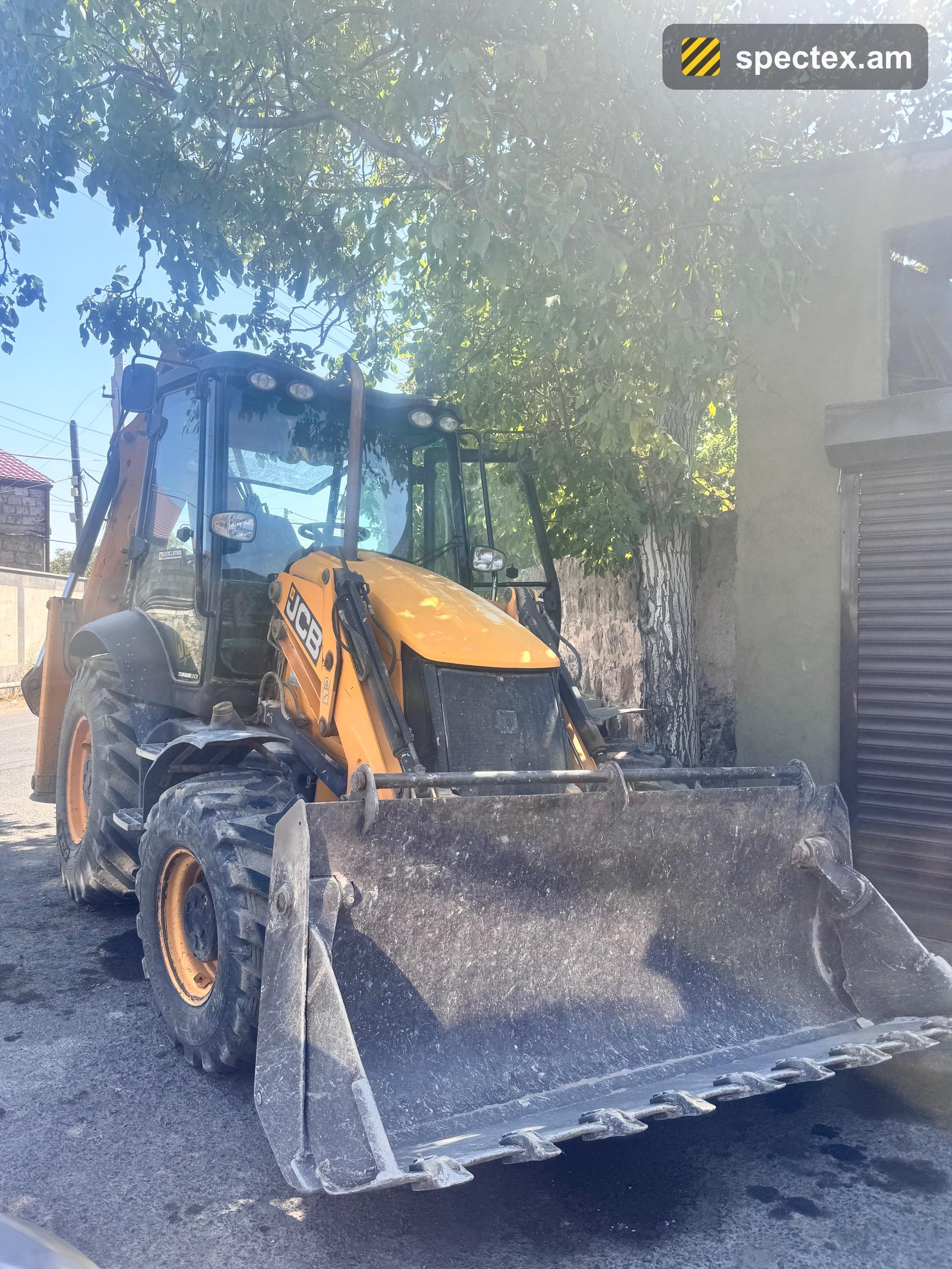 JCB 3CX (2012)
