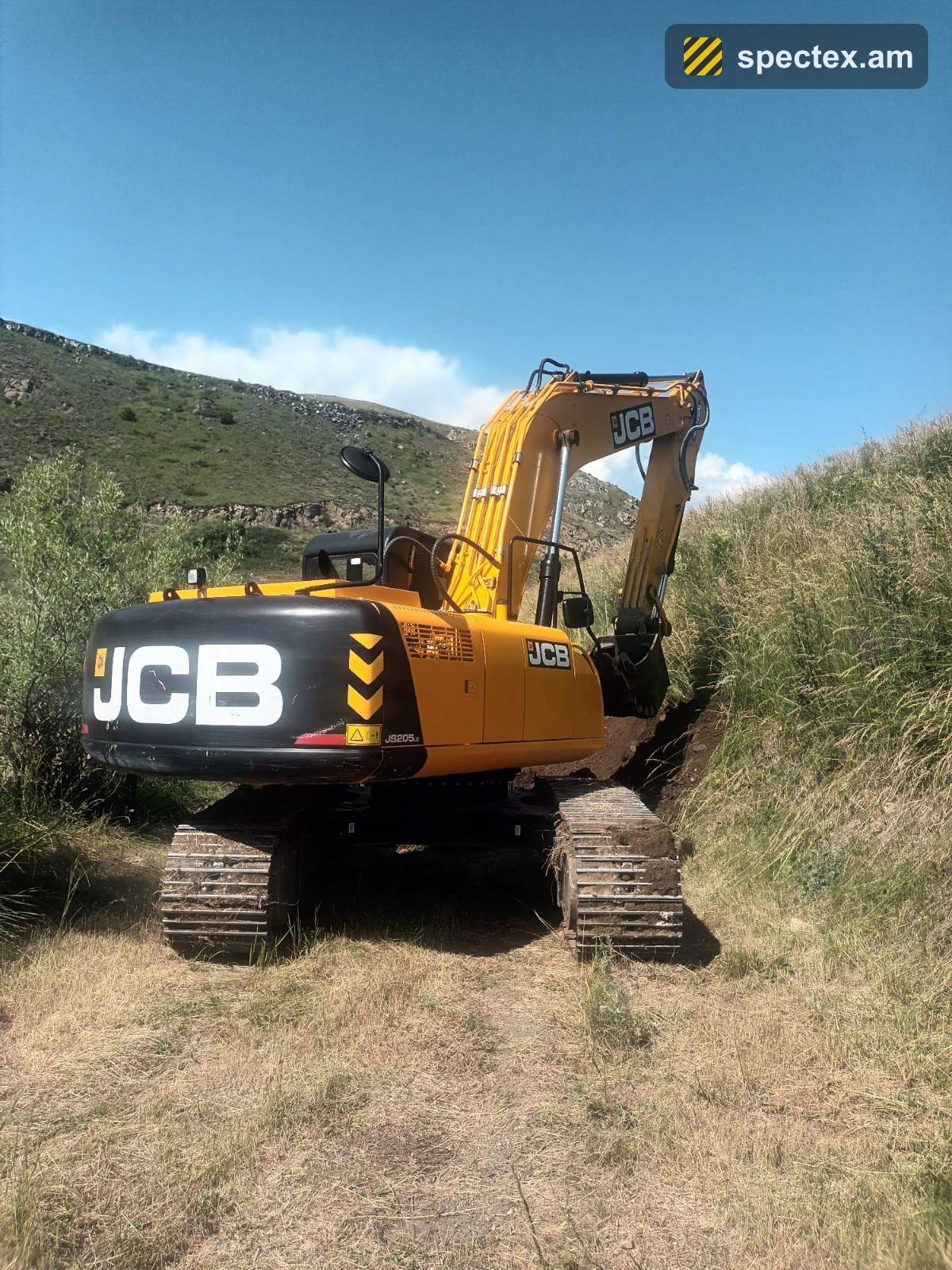JCB 215 NXT