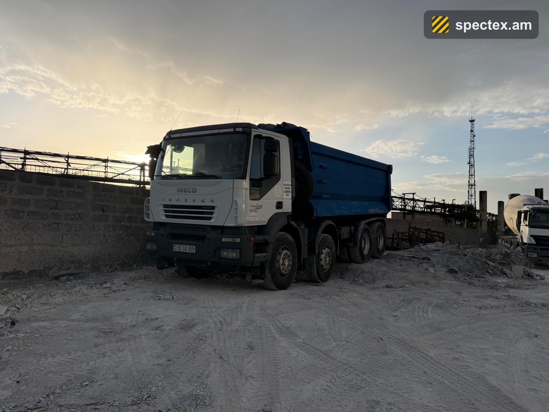 IVECO Trakker (2008)