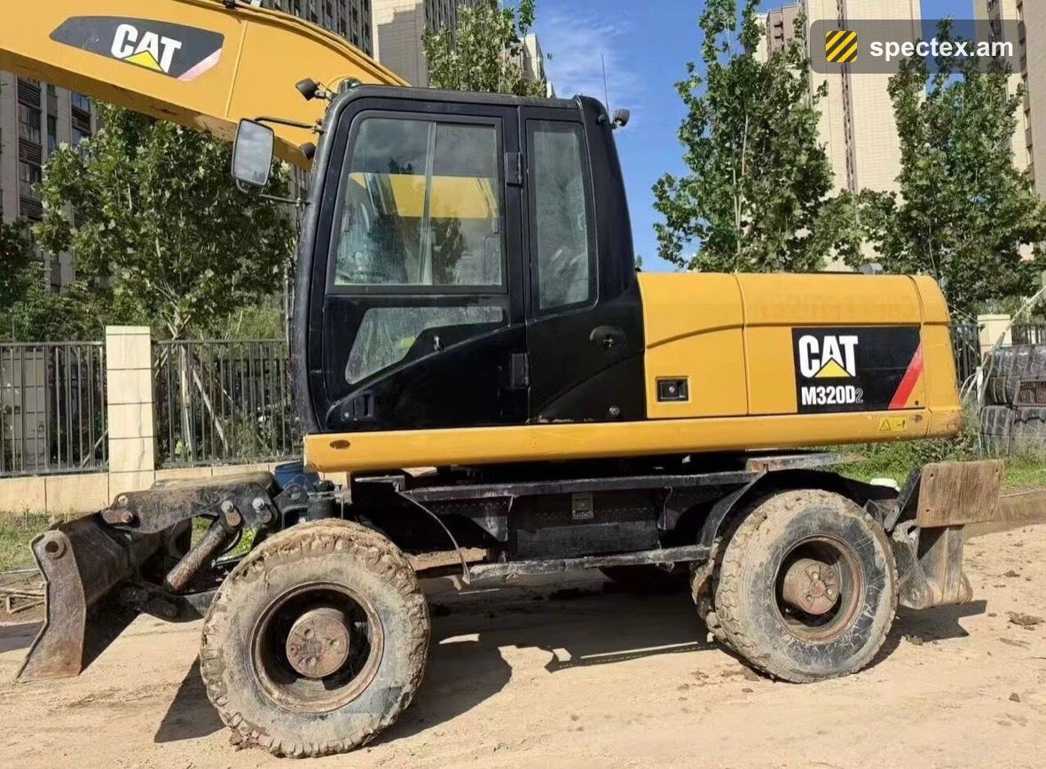 Caterpillar M320 (2024)