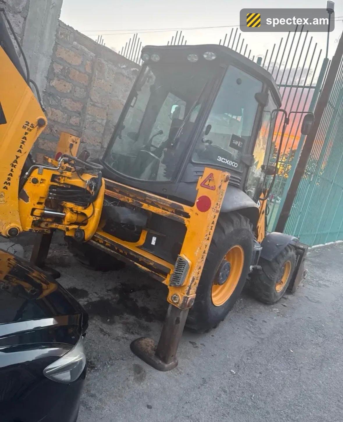JCB 3cx (2020)