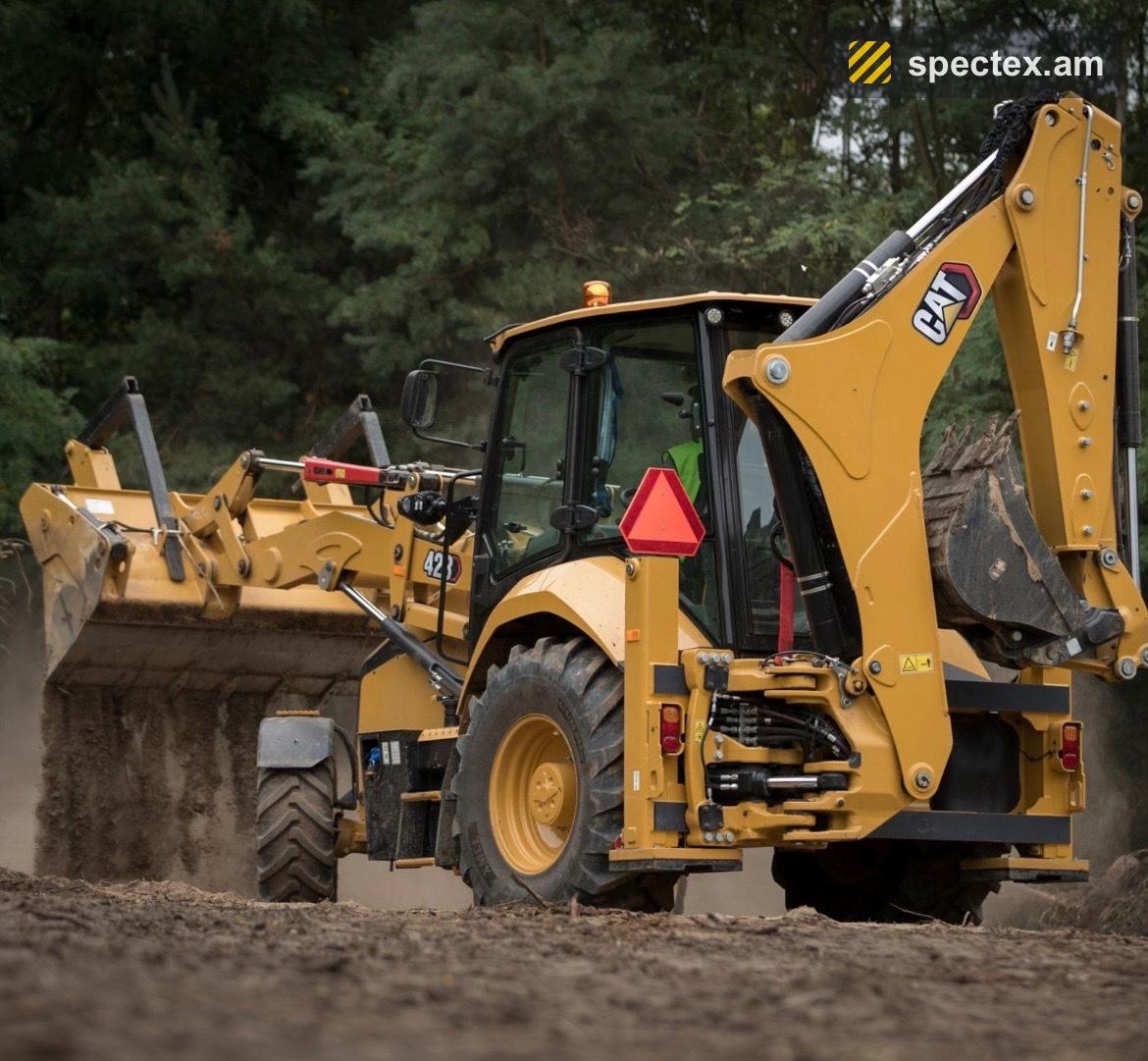 Cat 428 F2 (2017)