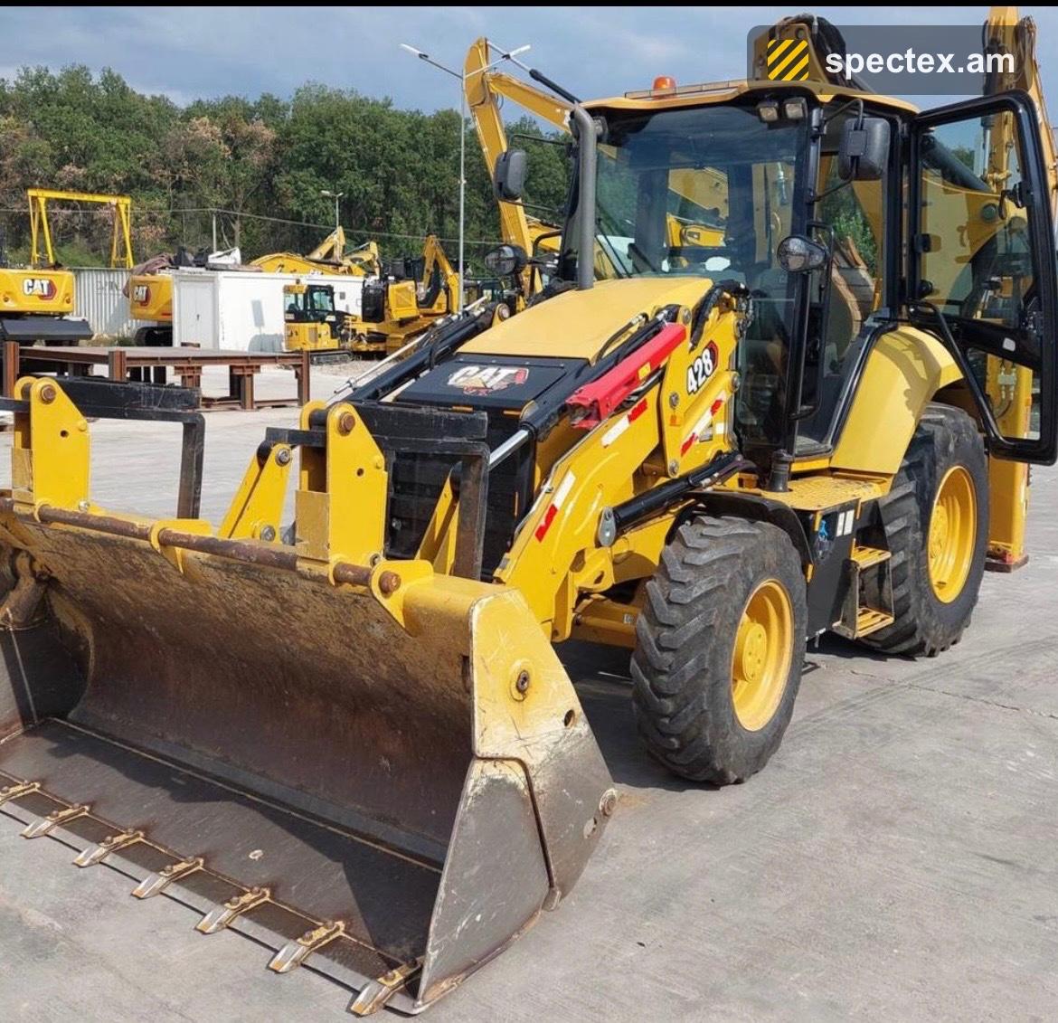 Cat 428 F2 (2017)