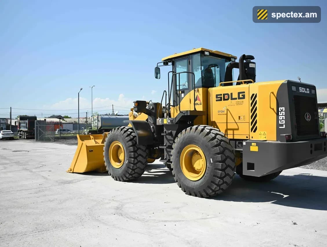 SDLG LG953 (2025)