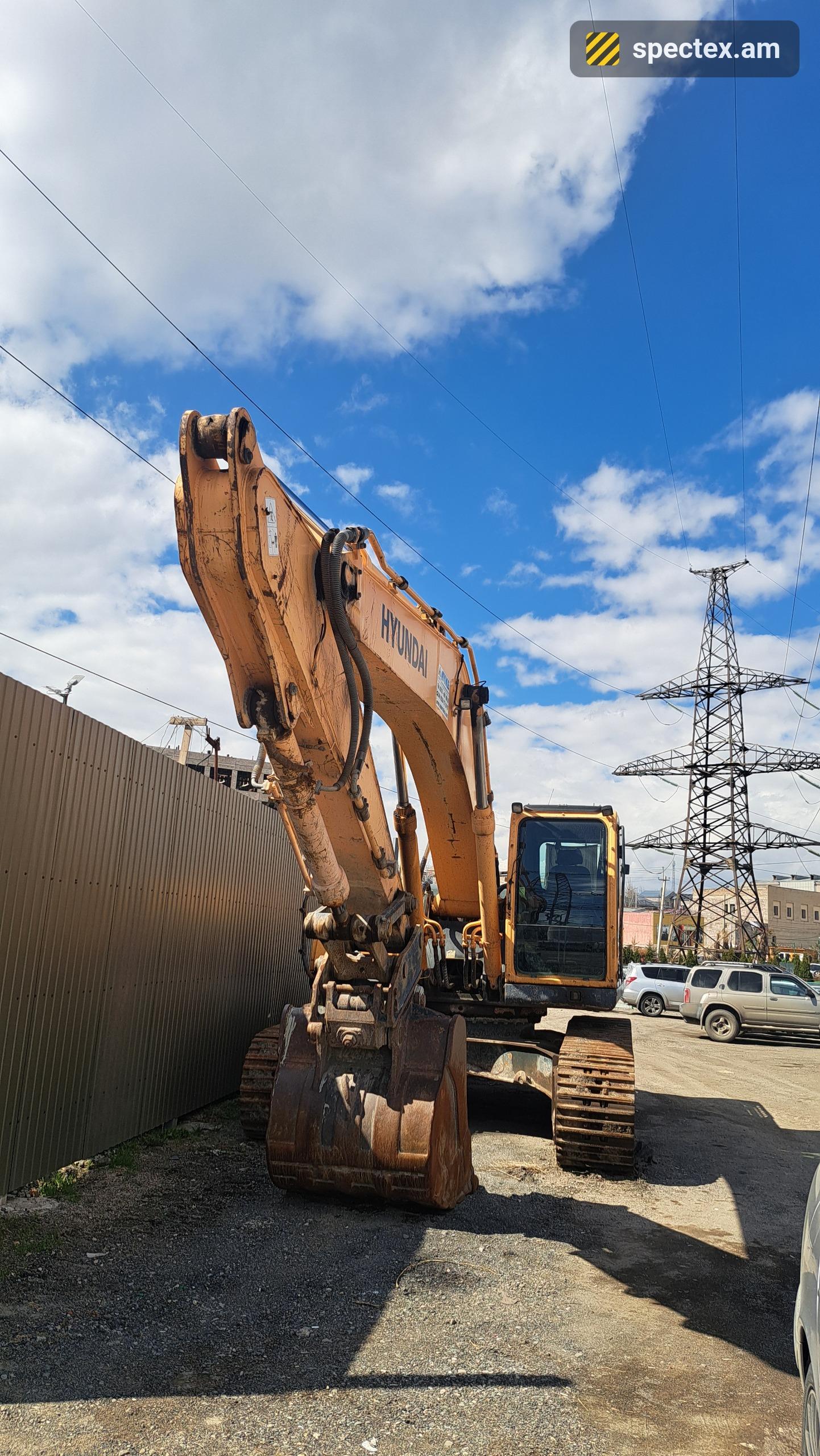Hyundai 290 (2013)