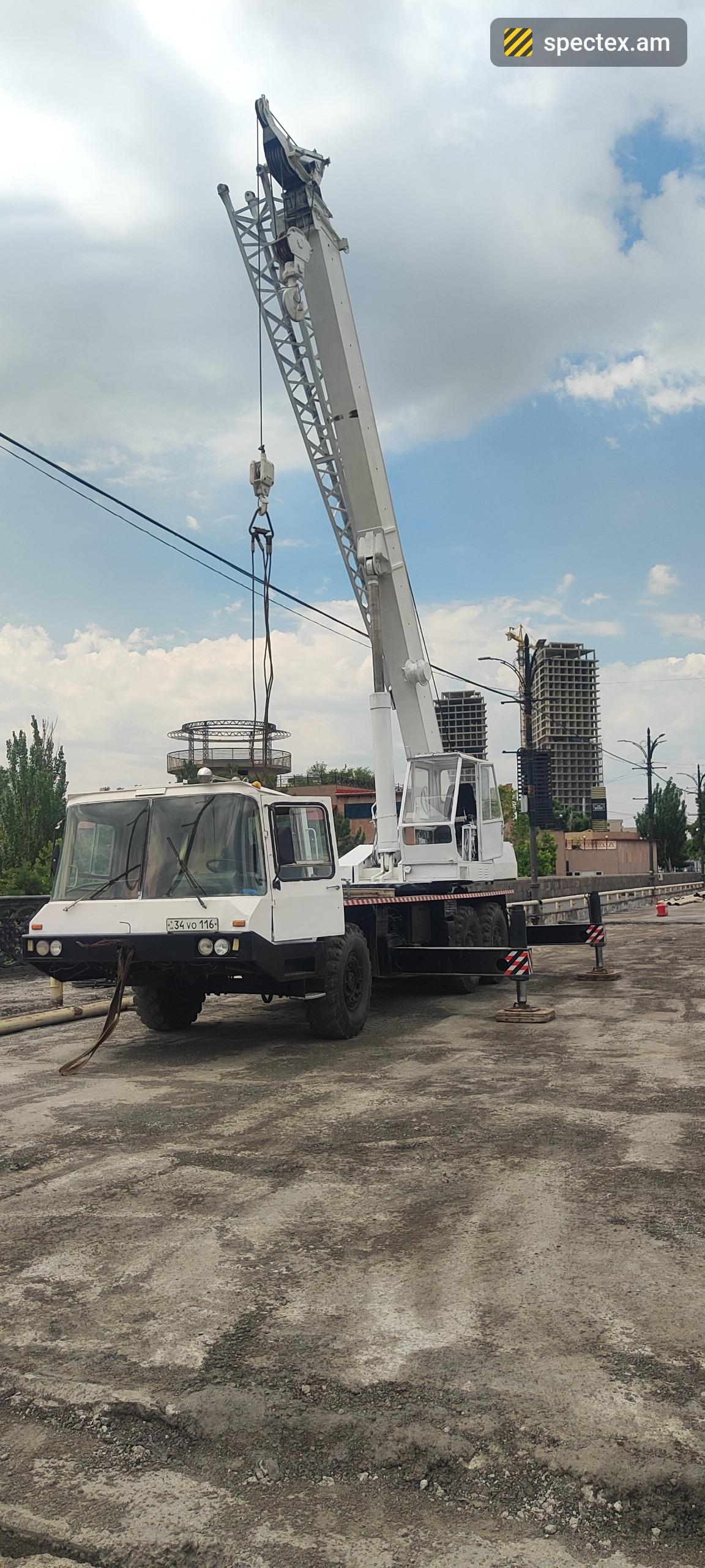 DW/TXS Dnepr (1989)