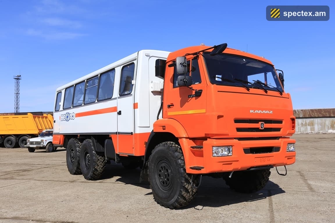 Kamaz Нефаз 4208 2 հատ (2014)