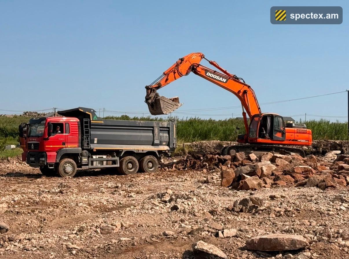 Doosan DX300LC9V