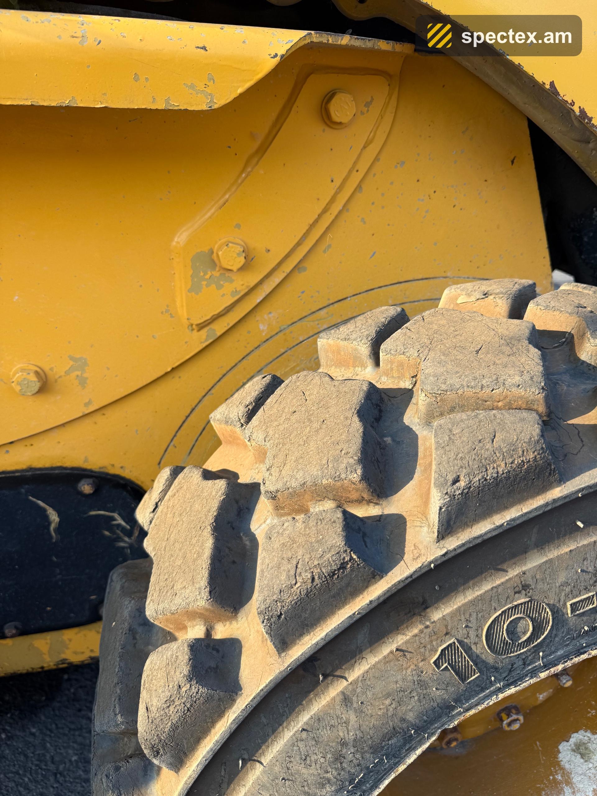 Caterpillar 246c (2006)