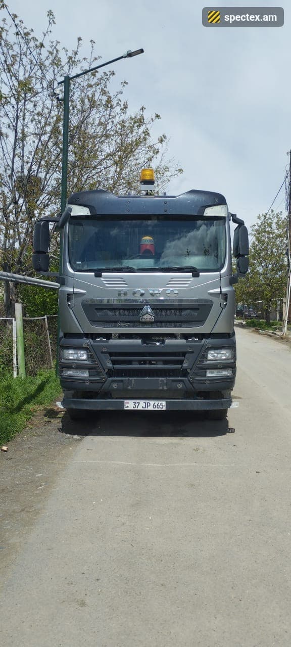 Howo TX430 (2025)