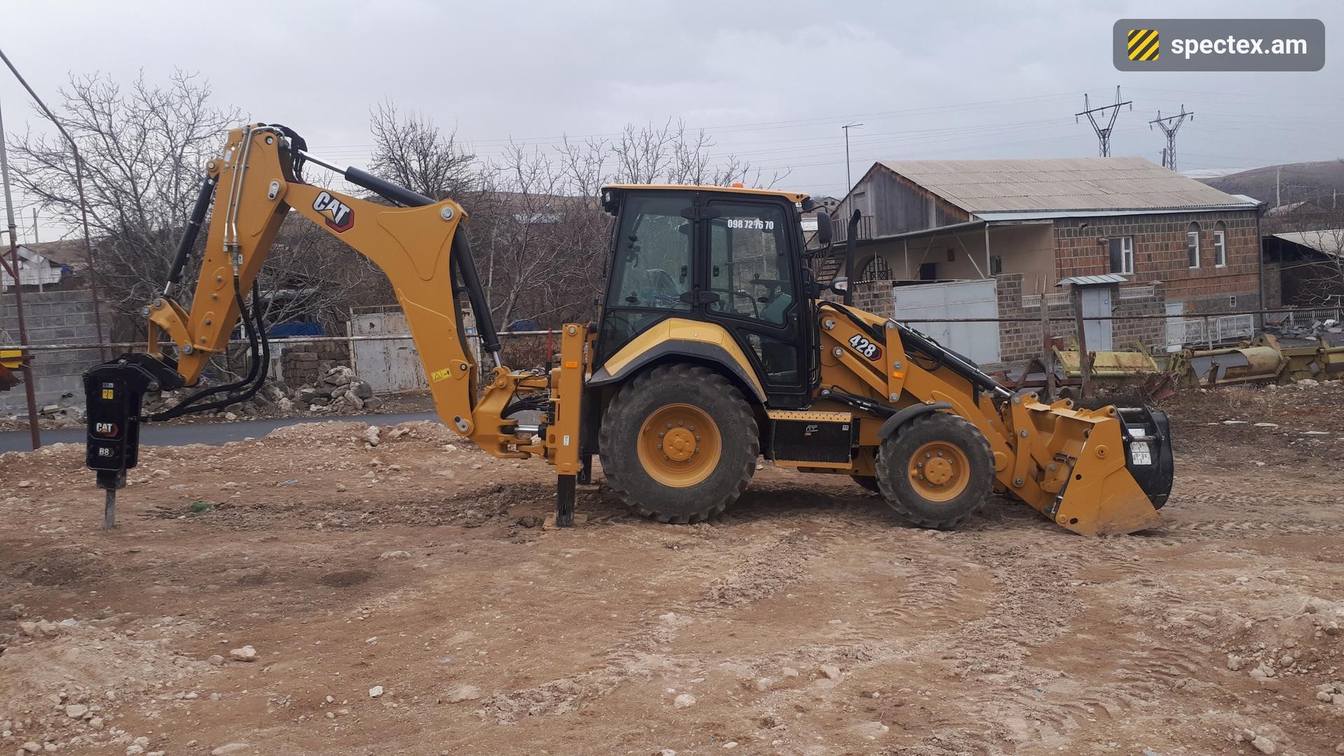 Caterpillar 428 (2023)